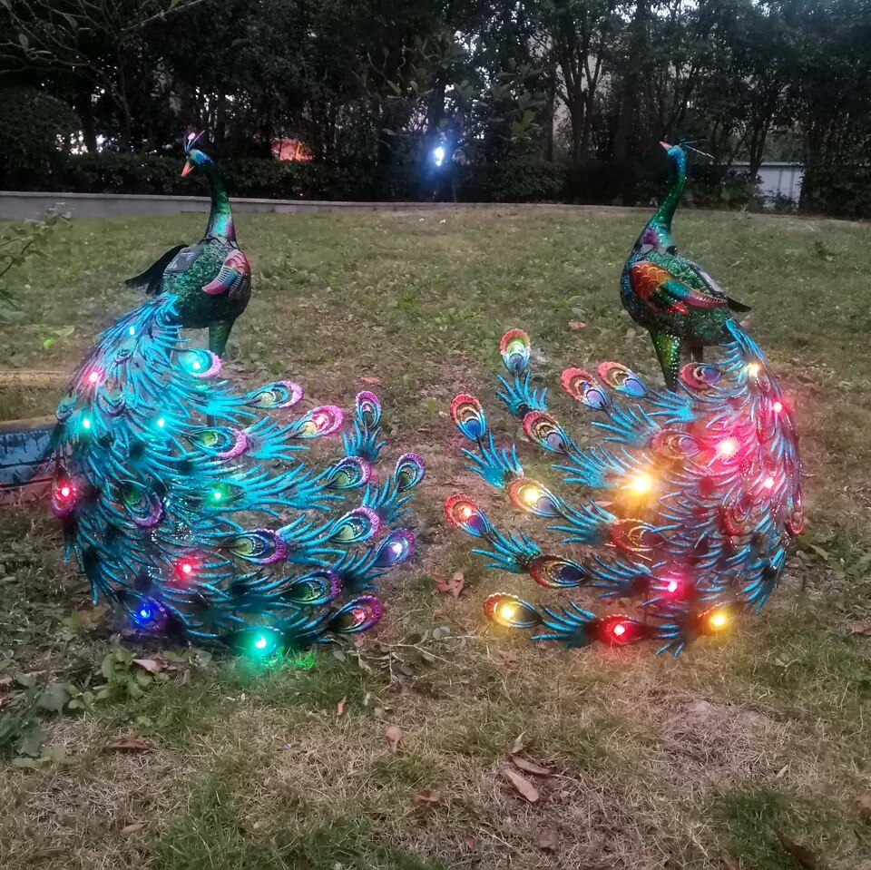 Hot Sale Solar Lights Peacock Statues Garden Decoration Outdoor Lamp Hollow Figurine Path Lawn Metal Sculpture Decor With Lights