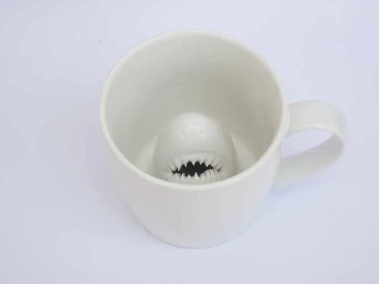 New ceramic mug 3D personality spoof of shark attack coffee cups features pure white office home breakfast milk juice mug