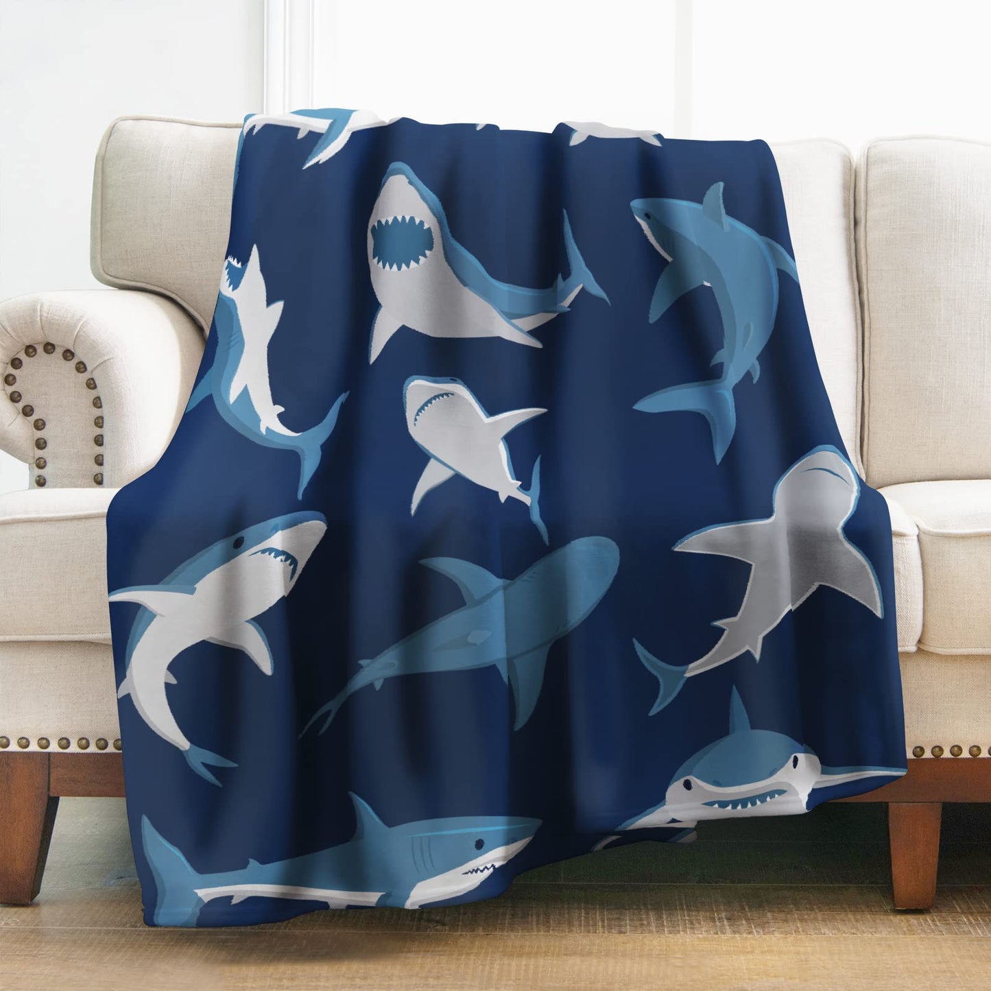 Deep Sea Shark Blanket Comfort Warmth Soft Cozy Easy Care Machine Wash Black Throw Blanket Quilt for Sofa Bed Home Decor Gifts