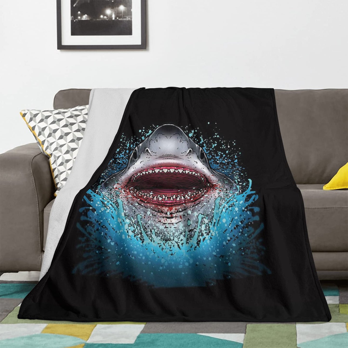 Deep Sea Shark Blanket Comfort Warmth Soft Cozy Easy Care Machine Wash Black Throw Blanket Quilt for Sofa Bed Home Decor Gifts