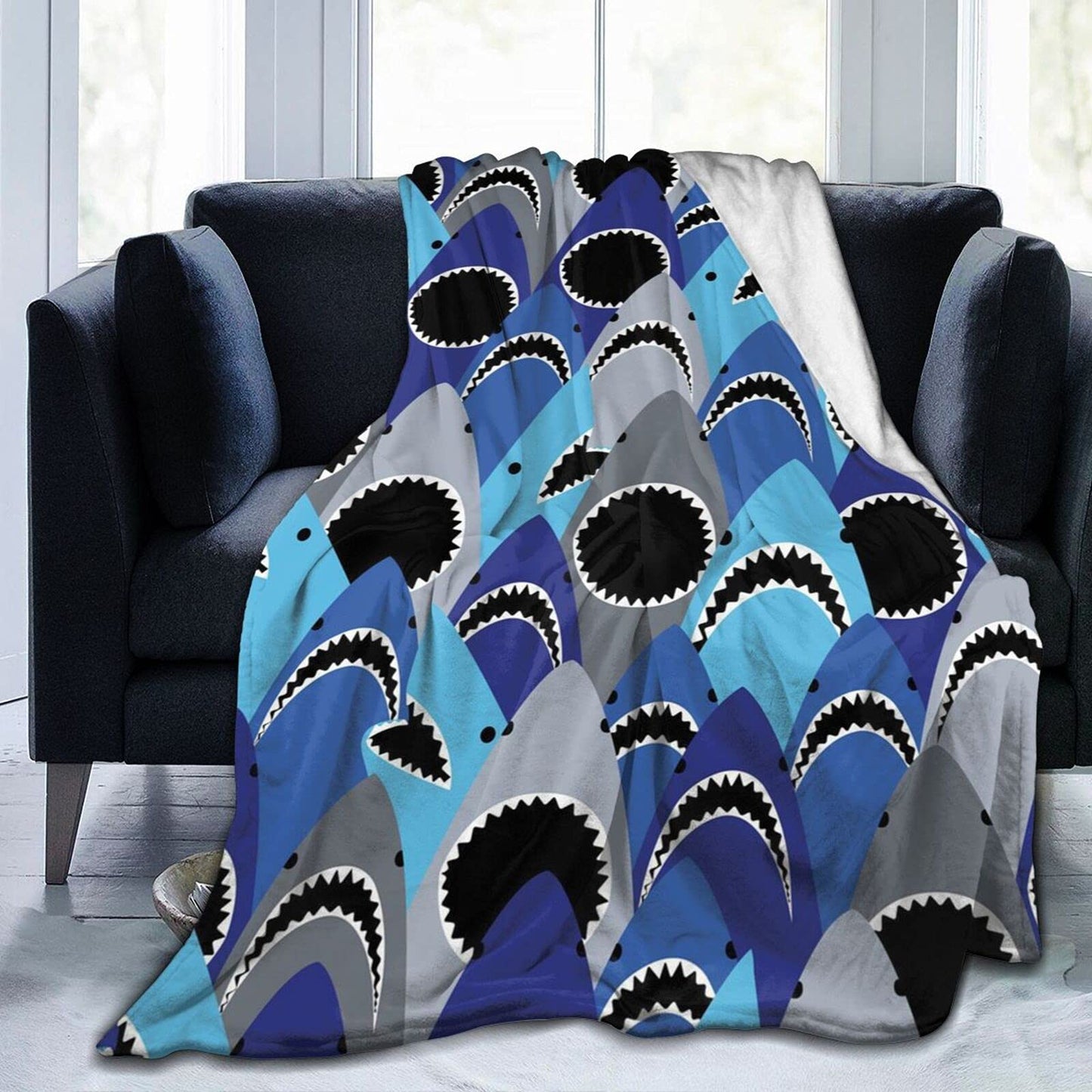 Deep Sea Shark Blanket Comfort Warmth Soft Cozy Easy Care Machine Wash Black Throw Blanket Quilt for Sofa Bed Home Decor Gifts